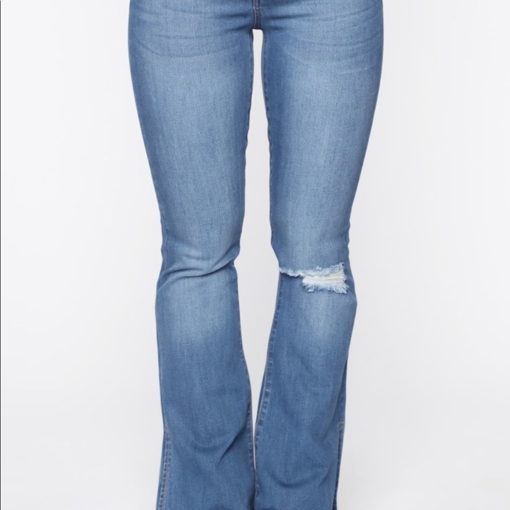 Super cute Fashion Nova Jeans